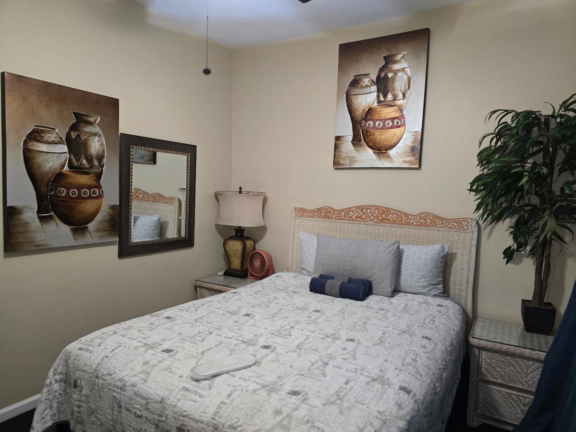 Robbins Estate Hotel Wailuku Room photo